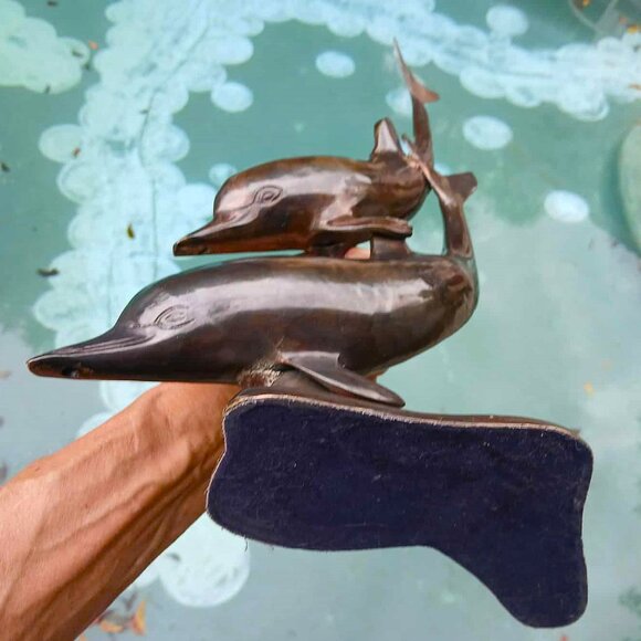 Sculpted MCM Vintage Bronze Swimming Dolphins Statue - Picture 7 of 7